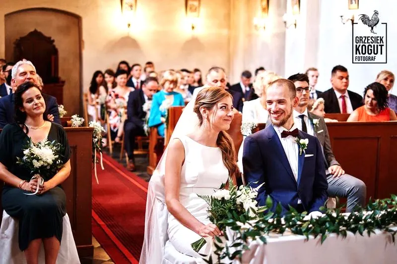Ile zarabia fotograf weselny? Odkryj sekrety tej pasjonującej profesji