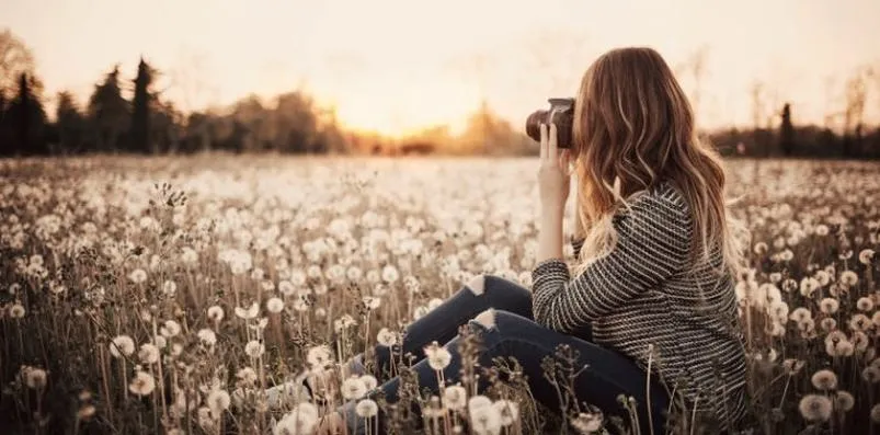 Jak robić dobre zdjęcia słabym aparatem? Odkryj sekrety udanych fotografii!